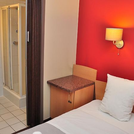 Afrit 28 Hotel Heusden-Zolder Стая снимка