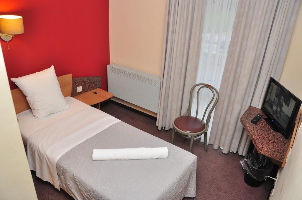 Afrit 28 Hotel Heusden-Zolder Стая снимка